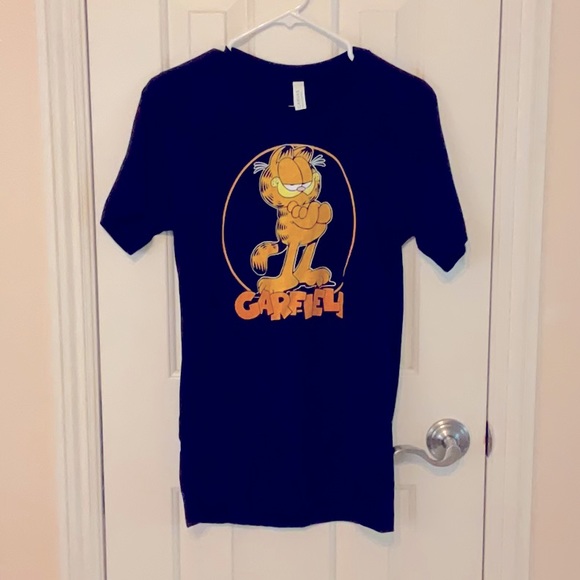 Tops - 🐱 GARFIELD T- SHIRT 🐱 NWOT 🐱